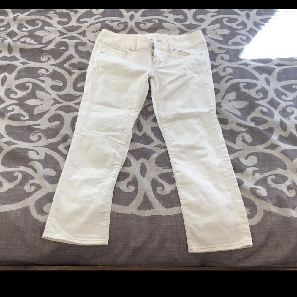 White capris